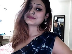 amateur indian desi masturbación en la webcam