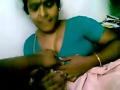 Horny guy has fun with his jummy indian slut on bed