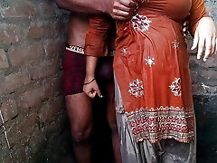 Desi Indian Screwing in Bathroom