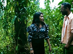 Boyfriend fucks Desi Adult Movie Star The StarSudipa in the open Jungle for cum into her Throat ( Hindi Audio )