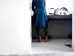 Desi indian couple sex in kitchen caught plowing