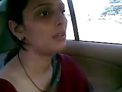 desi aunty fuckin' with her bf in car bj fun