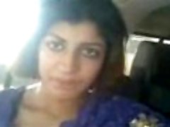 hot indian gal flasing her boobs and pussy to beau at car