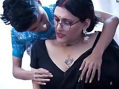 Jyoti Mishra, Sapna Sappu و Zoya Rathore-معلم سکسی ختنه نشده 3