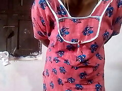 Tamil wife undresses Tamil wife undresses