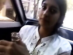 indian girl gives oral job in the van