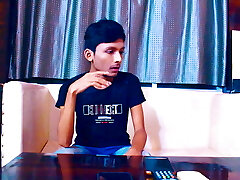 Jawan larke ne apne dost ke maa ke sath khub chudai kiya