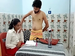 сексуальная школьница трахается со своим учителем