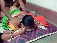 Cheating Indian Housewife Sucking Her Boyfriend’s Cock In 69 Position Before Fucking