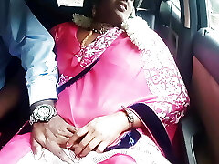 Stunning saree telugu aunty muddy talks,car sex with auto driver part 2