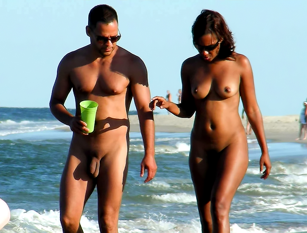 Nude Brazilian Couples - New Exclusive photos from nude beach