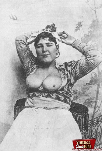 Naked Vintage Breasts - Big naked vintage boobies
