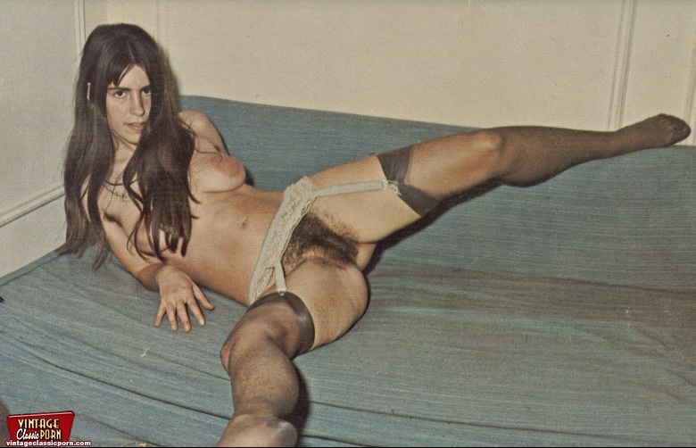 Naked retro hippie ladies