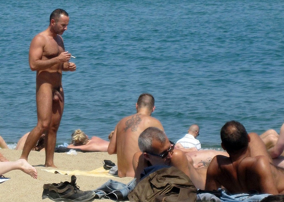Spanish Beach Sex Spy - Beach sex, hidden cameras, naked girls and men