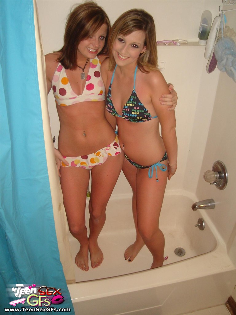 Amateur teen girlfriends in mini bikini