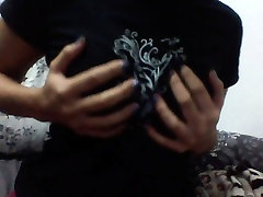 watch my huge hijab bigboobs tits drop!!! watch my huge hijab bigboobs tits drop!!!