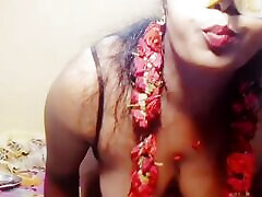 Indian son bangadd mom aunty self sex with wooden sticks full video