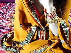 Bhabhi Ji Ne Khud Condom Diye Or Kaha Meri Sari Piyas Bhuja Do Devar Ji