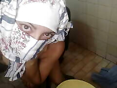 Real Muslim Horny Arab Step russian cocaine Masturbates And Squirts For Allah In Niqab