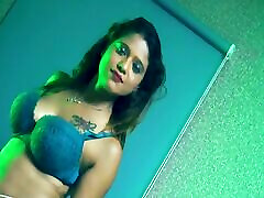 Indian Hot Model Viral seachanak smpsma sex video! Best Hindi Sex