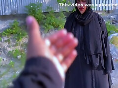 real Badi Gand Wali Maggi Ko Mast Chudai 18 Hijab Muslim Teen Girl Was Brought Home From The Street & Fucked By A Hindu Guy