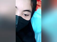 Horny Hijab Girl Begs To Be Fucked