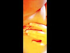 пакистанское жена ваджиха гулл дрочит пальцами и показывает свое красивое тело