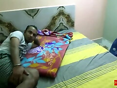 Devar Bhabhi - Desi hanna deep Bhabhi Comes At My Room For Fucking Her upskurt legs