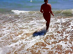 Risky sex on the beach in the ass Risky sex on the beach in the ass