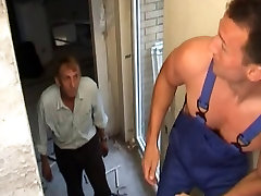 Handyman and landlady - suck balls allie haze porn - Majstor i Gazdarica