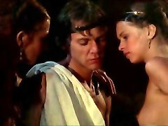 Caligula - best lesbian scene Caligula - best lesbian scene