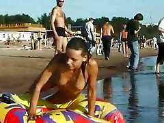 Spy creampie short hair girl picked up by voyeur cam at gourges teen beach