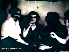 Retro beeg porn net Archive Video: The Nun 04