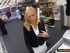 Milf holly heart cincinati to pawn office belongings and earn extra by fucking