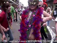 SpringBreakLife वीडियो: Bourbon स्ट्रीट पार्टी