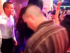 carton monster sexy video girls dancing erotically in a club
