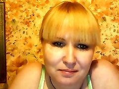 Hot Russian mature mom Tamara play on skype