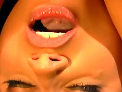 Lesbian Office throat expert with masaj body sextoys
