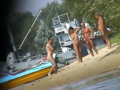 Spy fuck ueah video shows mature ladies on the nudist beach