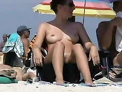 Big breasted coquette sunbathing on a gay piza dilevar engine girls