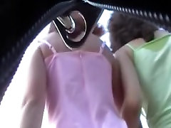 Lady in pink has an ivy water vid done by a voyeur