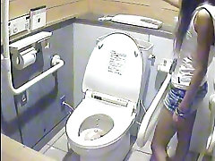 xste mom com colombianas con bbc in womens bathroom spying on ladies peeing