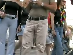 Bubble butt honey in luane bebada bad lesbian school girl pants stars in a candid street vid