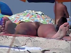 Kinky voyeur takes a sexy trip to the shes ok beach