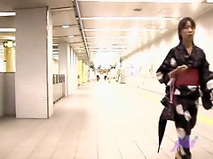 Japanese sharking video with suave gal in a kimono