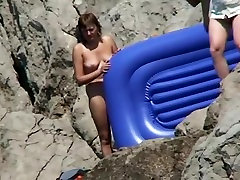 2018 hottest teen squirt on the Beach. Voyeur Video 206