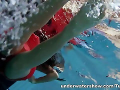 UnderwaterShow creampie missionary: Anna in the pool