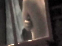 Окна похабный вуайерист фото горячекатаные круглые грудки