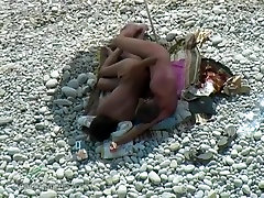 Voyeur captures couple secretly fucking at a desi indian naari beach