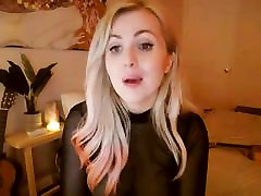 Hot blondie teases cocks in xxx com phatt show